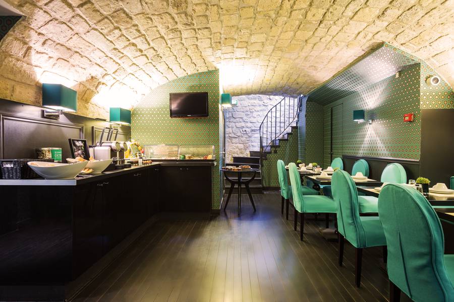 Salle de petit-déjeuner de l'hôtel