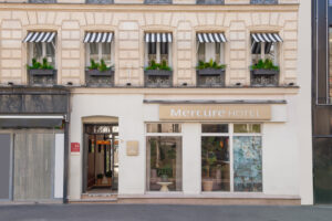 façade hôtel mercure pigalle